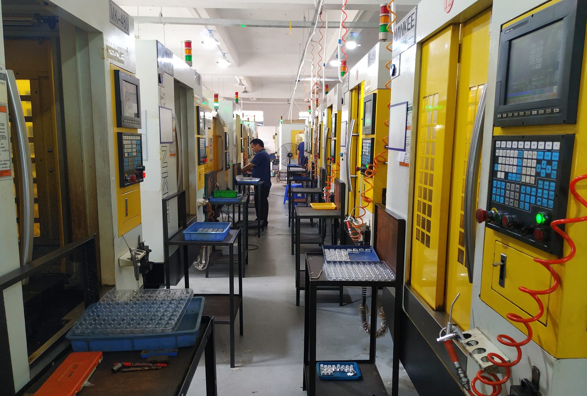 Turn-milling machines, Engraving and Milling Machines, tapping center